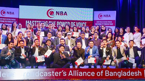 মাস্টারিং দ্য পাওয়ার অব ভয়েস কর্মশালার গ্র্যান্ড ফিনালে অনুষ্ঠিত