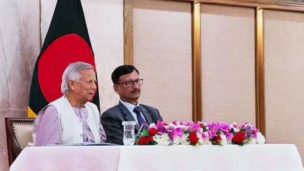 ভিসা সেন্টার দিল্লি থেকে সরানোর অনুরোধ প্রধান উপদেষ্টার