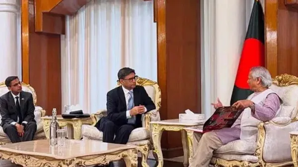 শেখ হাসিনার ব্যাপারে বিক্রম মিশ্রির কাছে আপত্তি জানালেন প্রধান উপদেষ্টা