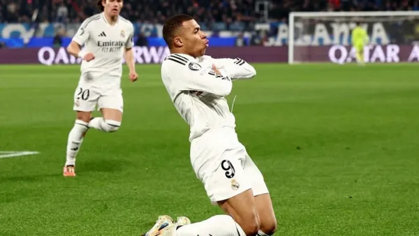 তিন তারকার গোলে রিয়ালের রোমাঞ্চকর জয় 