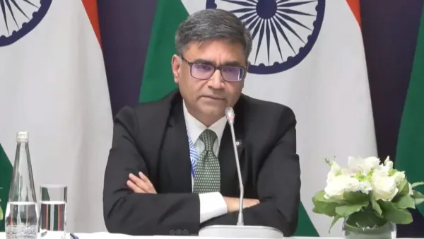 ঢাকা থেকে ফিরে দিল্লিকে যা জানালেন বিক্রম মিশ্রি