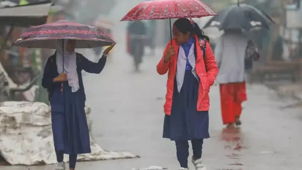 শৈত্যপ্রবাহের মধ্যে দেশে রেকর্ড বৃষ্টির পূর্বাভাস