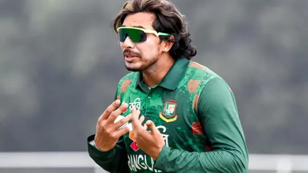 আঙুলে ৫ সেলাই, ছিটকে গেলেন সৌম্য