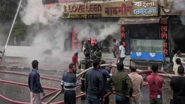 উত্তরায় রেস্তোরাঁয় আগুন, নিয়ন্ত্রণে ৯ ইউনিট