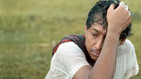 প্রকাশ্যে ‘নয়া মানুষ’র দুঃখের গান