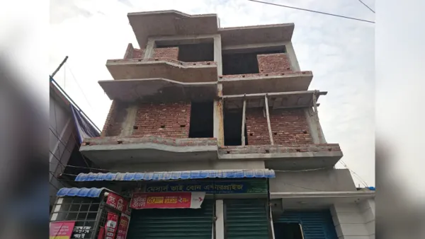 নির্মাণাধীন ভবনে বিদ্যুতায়িত হয়ে প্রাণ গেল দুজনের