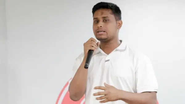 ‘সিমপ্যাথি গেইন’ না থামাতে পারলে আপনি শেষ: হাসনাত