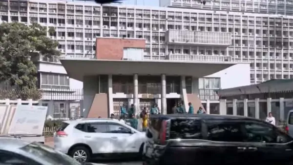 সচিবালয়ে কড়া নিরাপত্তা, ঢুকতে পারছে না গাড়ি