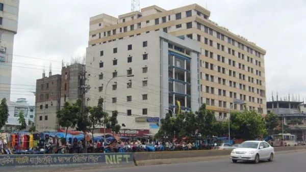 ঢাকার যেসব মার্কেট-দোকানপাট বুধবার বন্ধ