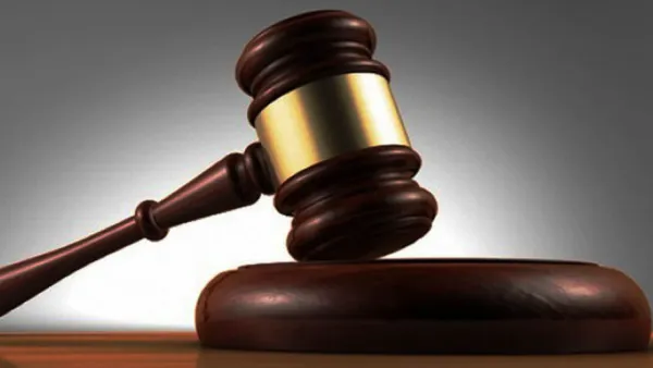 ২ দিনের রিমান্ডে যুব মহিলা লীগ নেত্রী মীম