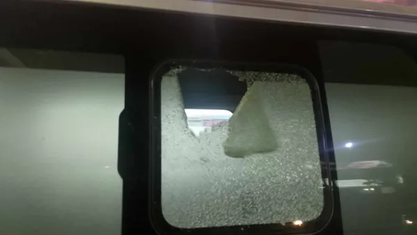 জবি প্রক্টরের গাড়িতে হামলা 