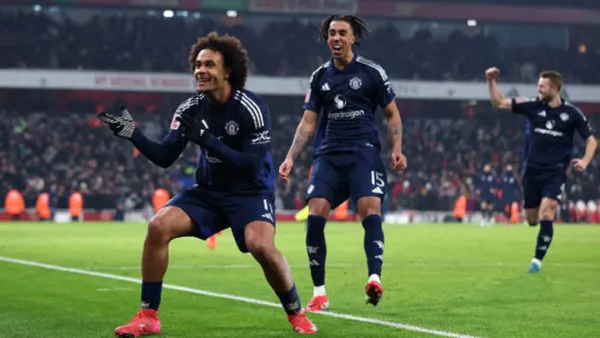 রোমাঞ্চকর ম্যাচে টাইব্রেকারে আর্সেনালকে হারাল ১০ জনের ম্যানইউ