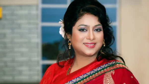 শাবনূরের ছবিতে ‘রুচির দুর্ভিক্ষ’ দেখছেন ভক্তরা