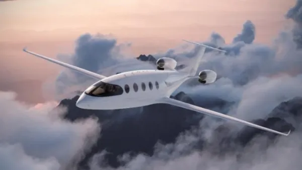 ‘ইতালীয়রা সর্বপ্রথম বিমান থেকে প্রচারপত্র বিলি করে লিবিয়ার আকাশে’