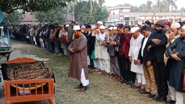 রাষ্ট্রীয় সম্মানে শায়িত হলেন আজাদ আলী বীর প্রতীক