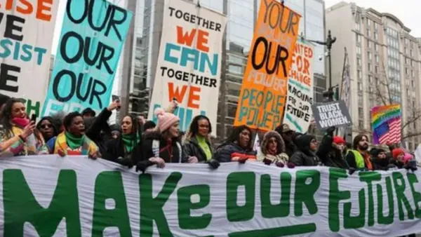 শপথের আগে ওয়াশিংটনে হাজারো মানুষের ট্রাম্পবিরোধী বিক্ষোভ