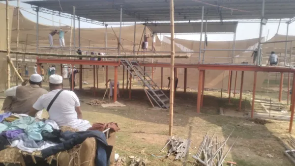 বিশ্ব ইজতেমা ময়দান প্রস্তুত করতে দিনরাত কাজ করছেন মুসল্লিরা