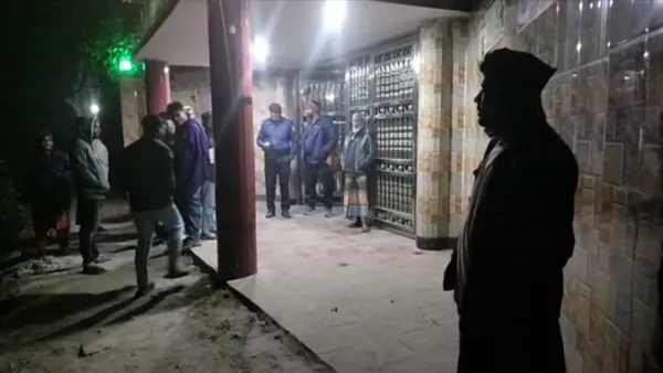 নড়িয়ায় বিএনপির সাংগঠনিক সম্পাদকের বাড়িতে ককটেল বিস্ফোরণ