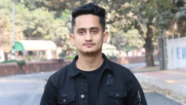 জুলাই শহীদ স্মৃতি ফাউন্ডেশনের দায়িত্ব ছাড়লেন সারজিস