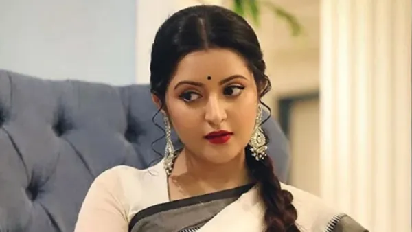 ‘এত চুপ করে থাকা যায় নাকি!’