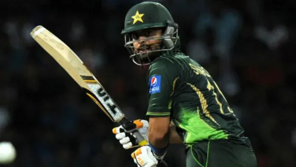 চেহারা সুন্দর হওয়ায় বিপদে পড়েছিলেন পাকিস্তানি ক্রিকেটার