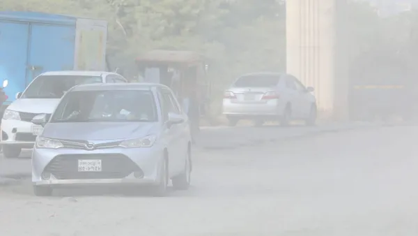 ঢাকার বাতাস আজ স্বাস্থ্যের জন্য মারাত্মক ঝুঁকিপূর্ণ