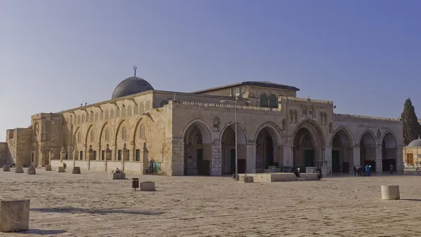 শবে মেরাজ: ইতিহাস ও গুরুত্ব