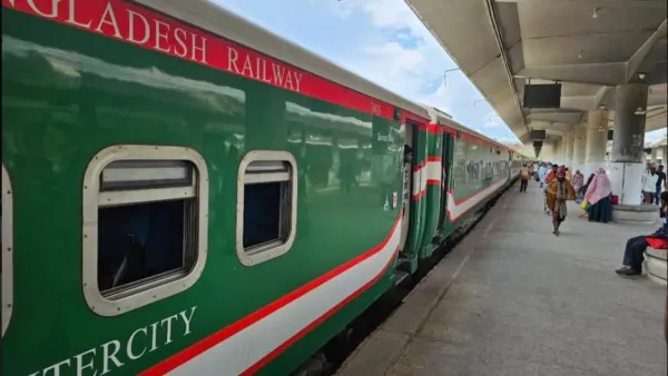 সারাদেশে ট্রেন চলাচল বন্ধ
