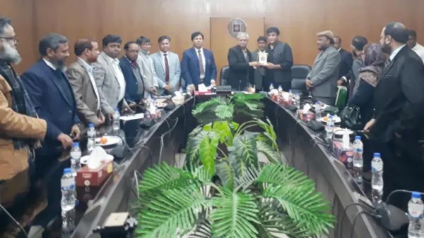 রাবি উপাচার্যের সঙ্গে পাকিস্তান হাইকমিশনারের সাক্ষাৎ