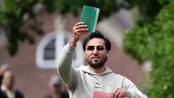 সুইডেনে কোরআন পোড়ানো সেই যুবককে গুলি করে হত্যা