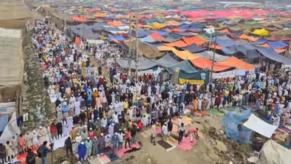 ইজতেমা ময়দানে দেশের সর্ববৃহৎ জুমার নামাজ আদায়