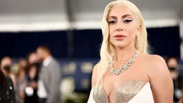 সপ্তম অ্যালবাম আনছেন লেডি গাগা