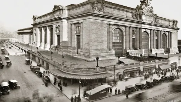 ইতিহাসের এই দিনে ‘নিউইয়র্ক সিটির গ্র্যান্ড সেন্ট্রাল টার্মিনাল চালু হয়’