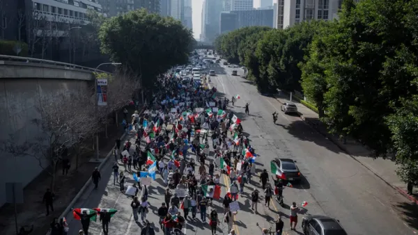 ট্রাম্পের জন্মসূত্রে নাগরিকত্ব বাতিল আদেশ স্থগিত করেছেন আদালত