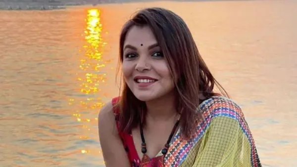 অভিনেত্রী শাওন গ্রেপ্তার 