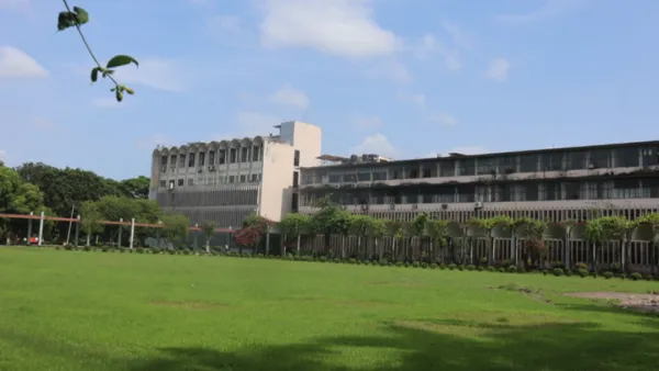 বাকৃবিতে ‘জয় বাংলা’ গান বা‌জিয়ে এক শিক্ষার্থী দুইবার বহিষ্কার