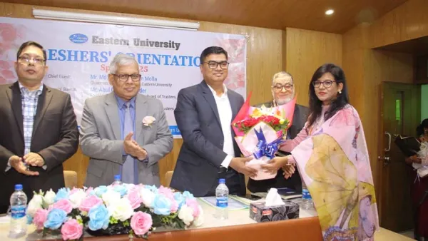 ইস্টার্ন ইউনিভার্সিটি স্প্রিং ২০২৫ শিক্ষার্থীদের নবীন বরণ উদযাপন