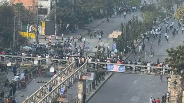 সিটি ও আইডিয়াল কলেজের শিক্ষার্থীদের সংঘর্ষ