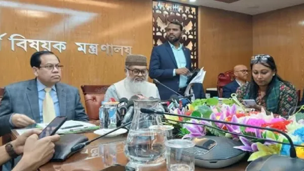 হজযাত্রায় এজেন্সির গাফিলতি থাকলে বাতিল হবে লাইসেন্স, গুণতে হবে জরিমানাও 