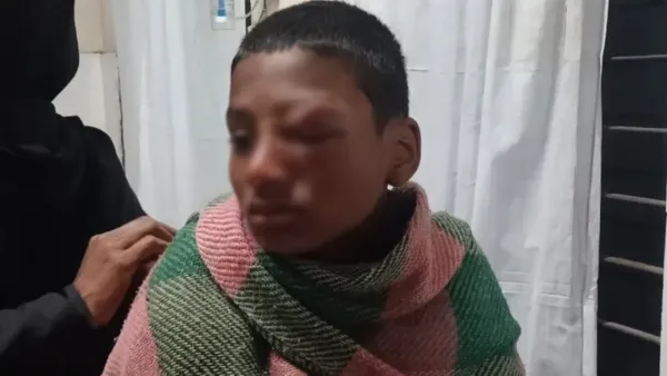 চিরিরবন্দরে মাদ্রাসা ছাত্রকে ‘মধ্যযুগীয় কায়দায়’ নির্যাতন