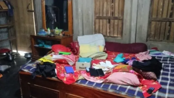 বিএনপি নেতার বাড়িতে ডাকাতি