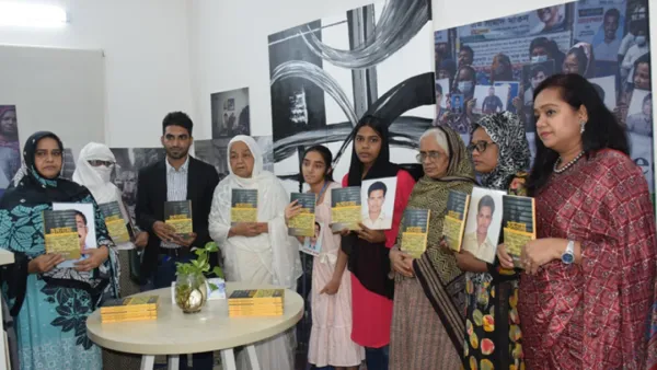 মায়ের ডাক অফিসে ‘গুমনামা’ উন্মোচন