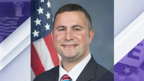 বাংলাদেশে জেন-জি বিপ্লবের প্রশংসায় মার্কিন কংগ্রেসম্যান ড্যারেন সোটো