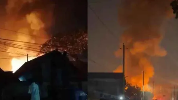 কড়াইল বস্তিতে আগুন