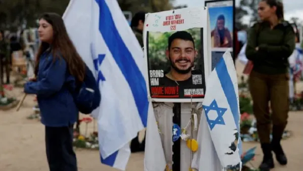 ছয় ইসরায়েলি জিম্মির বিনিময়ে মুক্তি পাচ্ছেন ৬০২ ফিলিস্তিনি