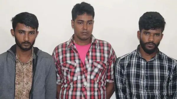 চলন্ত বাসে ডাকাতি-শ্লীলতাহানির ঘটনায় গ্রেপ্তার ৩