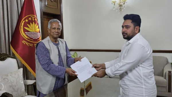 পদত্যাগ করলেন উপদেষ্টা নাহিদ