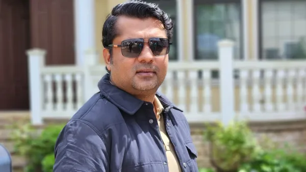 ‘আপনারা বর্তমানে ৬০ কোটি টাকার মালিক’