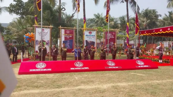 পতাকা উত্তোলনের মধ্য দিয়ে বিজিবির উখিয়া ব্যাটালিয়নের যাত্রা শুরু