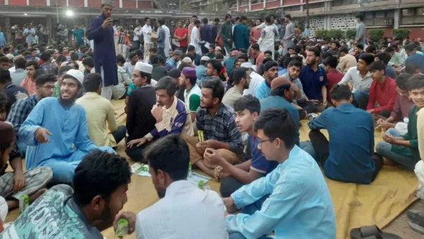 গণ-ইফতারের আয়োজন ঢাবিতে